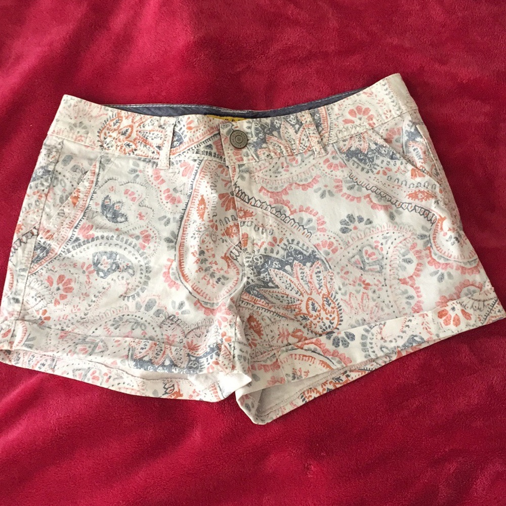 NWOT Printed midi shorts